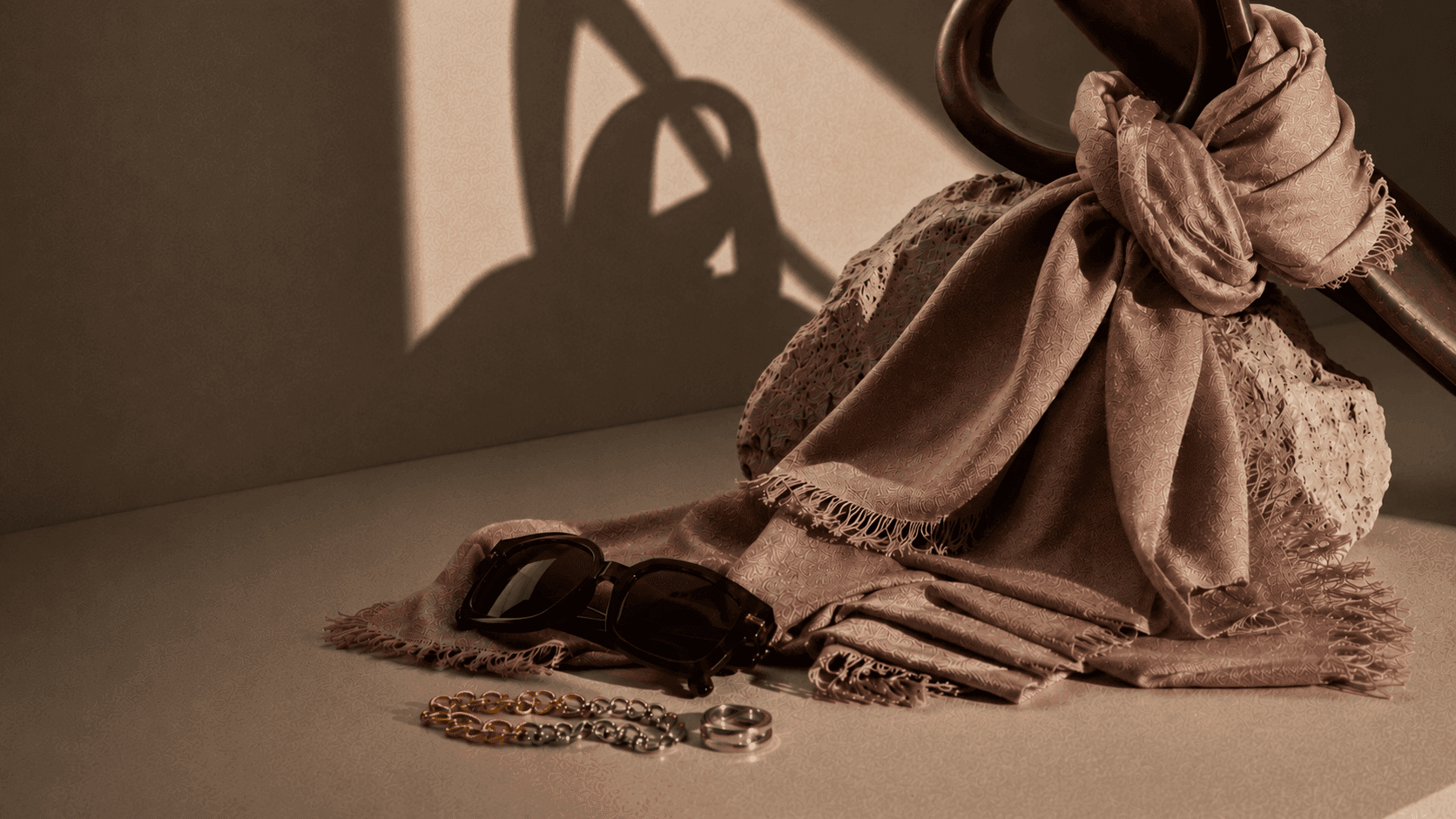 Araha London editorial banner